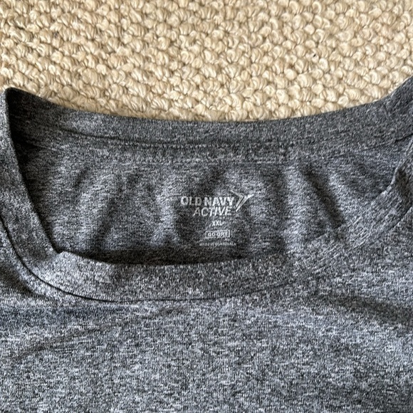 Short sleeve old navy athletic top​​ - Picture 4 of 4